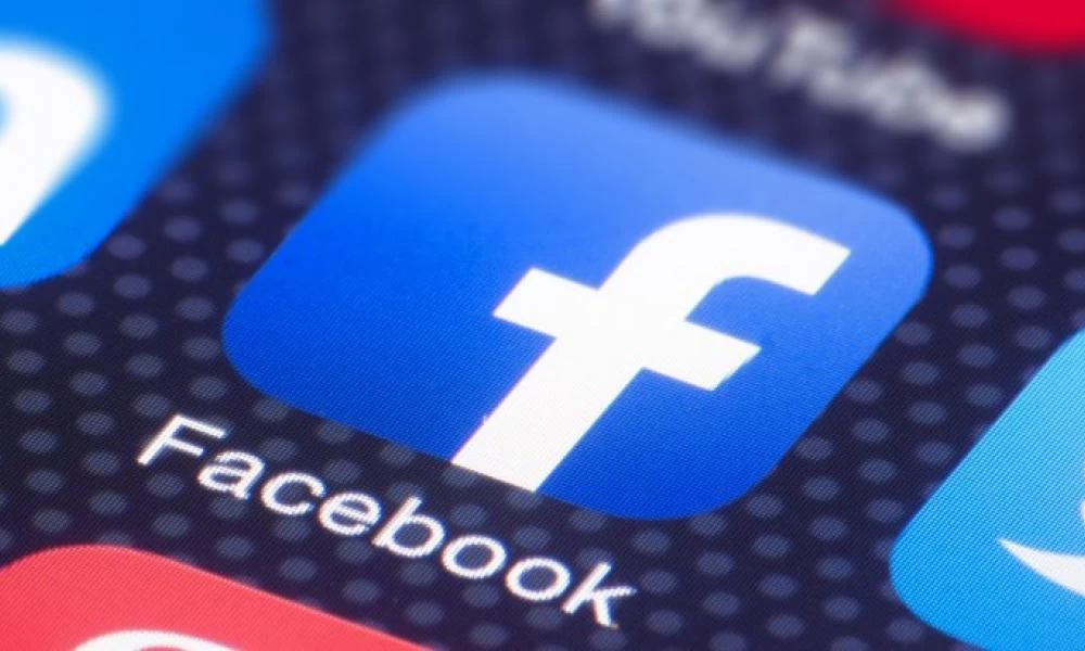 Facebook: Δεν προστατεύει τους χρήστες από την παραπληροφόρηση